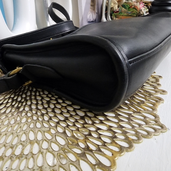 Vintage Coach Taylor Bag 9944 - Picture 3 of 15